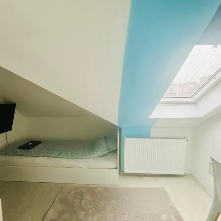 Bp-est Katona בודפשט